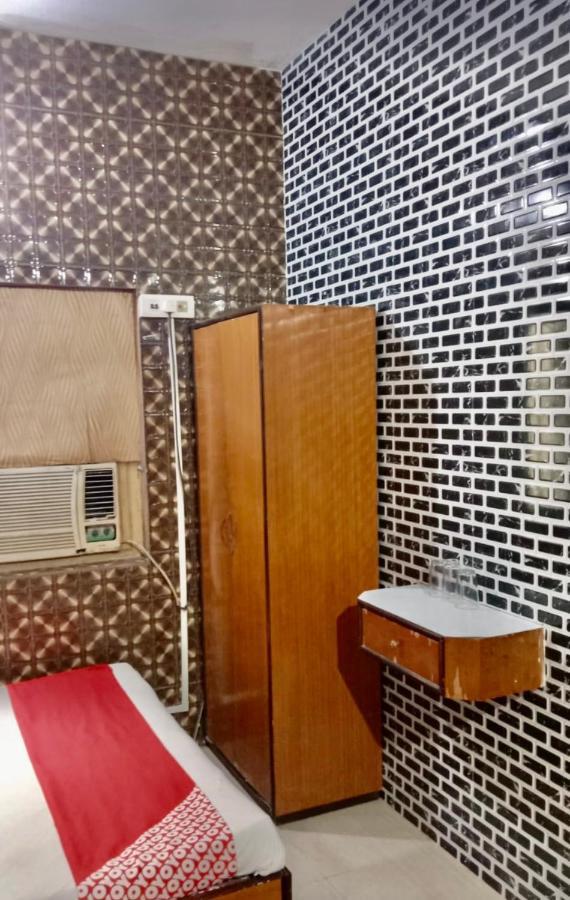 Hotel Bengal -100M From Park Circus 7 Point Calcutta Buitenkant foto