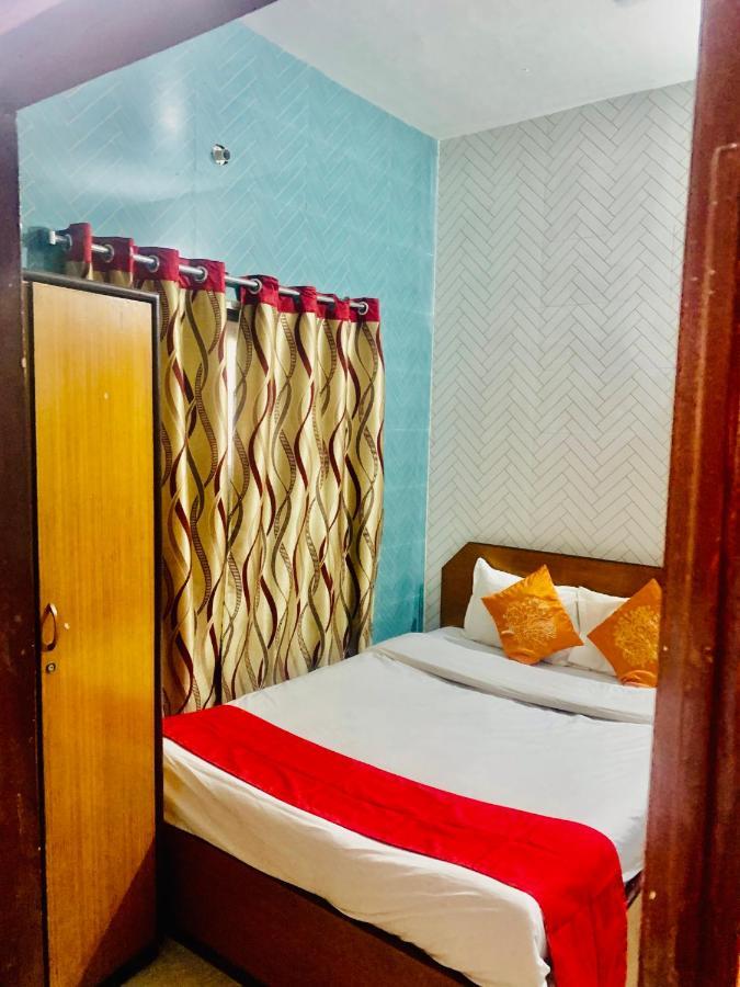 Hotel Bengal -100M From Park Circus 7 Point Calcutta Buitenkant foto