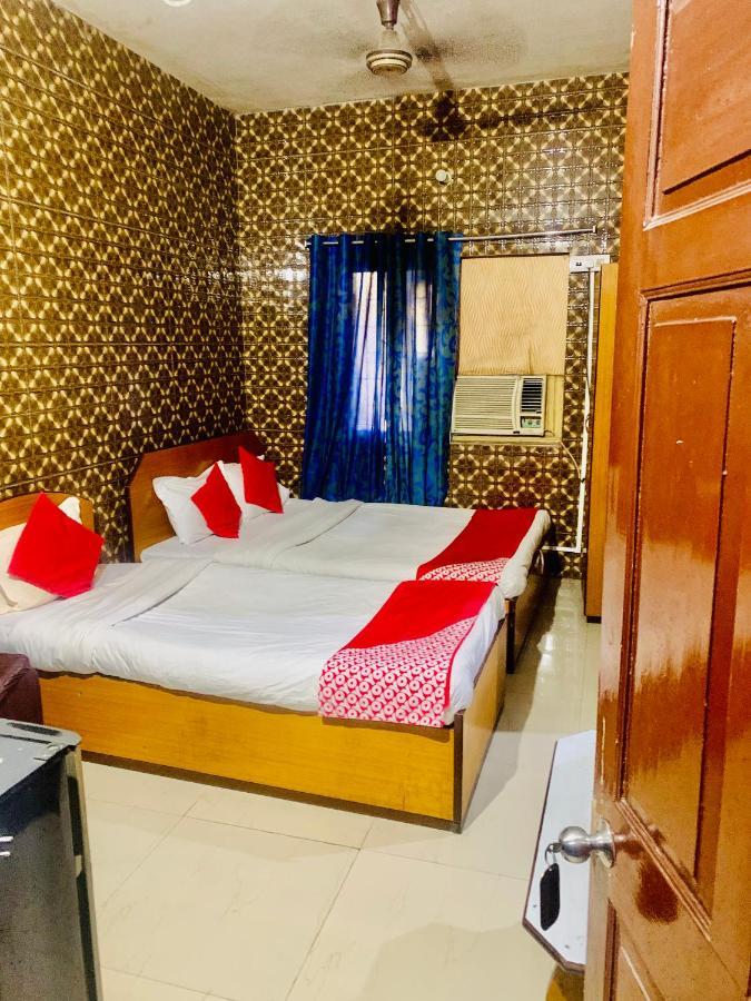 Hotel Bengal -100M From Park Circus 7 Point Calcutta Buitenkant foto