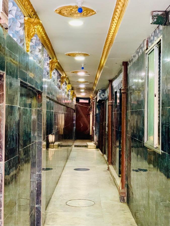 Hotel Bengal -100M From Park Circus 7 Point Calcutta Buitenkant foto