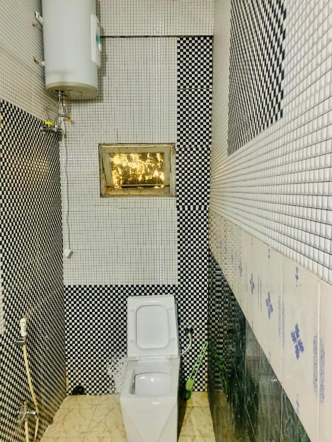 Hotel Bengal -100M From Park Circus 7 Point Calcutta Buitenkant foto