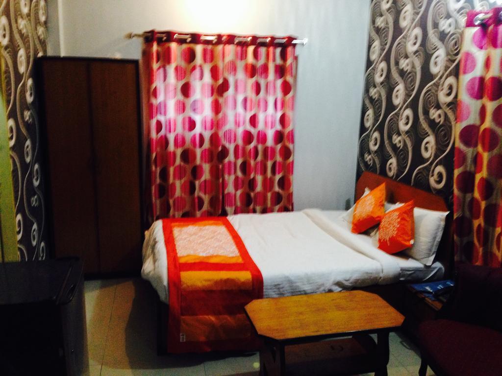 Hotel Bengal -100M From Park Circus 7 Point Calcutta Buitenkant foto