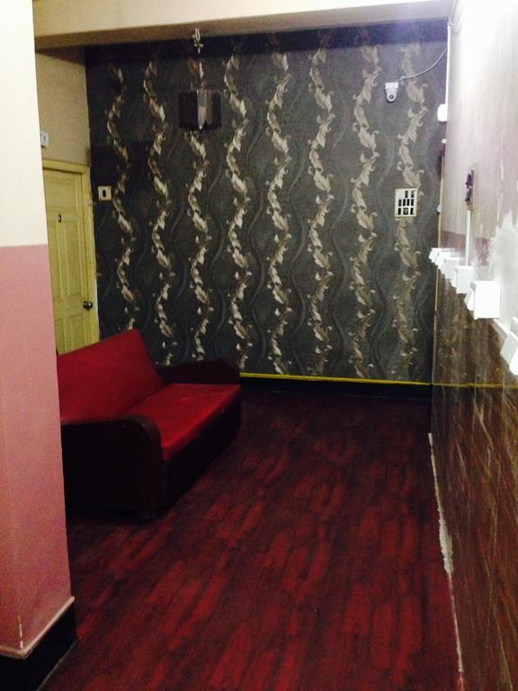 Hotel Bengal -100M From Park Circus 7 Point Calcutta Buitenkant foto
